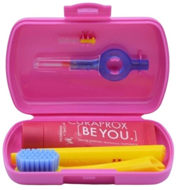 Set pentru călătorie Curaprox Travel Set Be You Pink