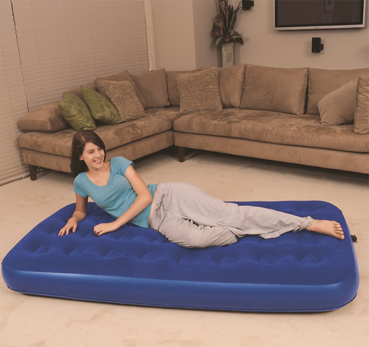 Надувной матрас Bestway flocked Air Bed 67001