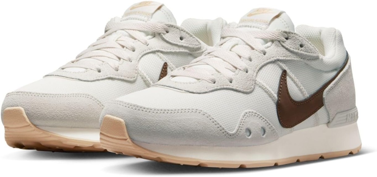 Adidași pentru dame Nike Wmns Venture Runner Off White/Cocoa Wow/Orange, s.37.5