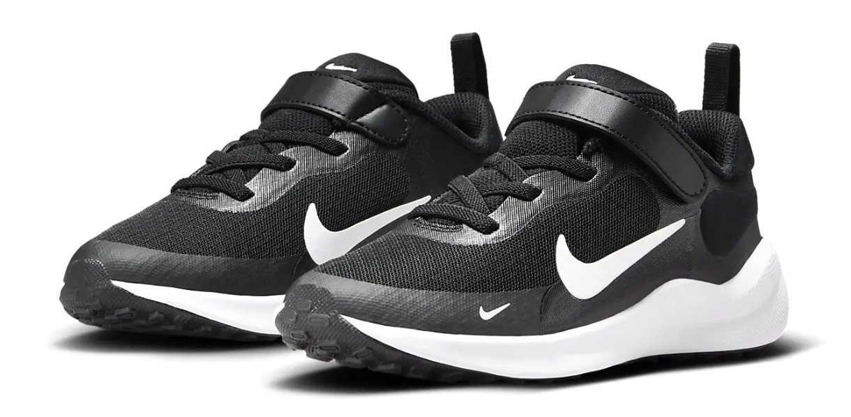 Кроссовки детские Nike Revolution 7 (Psv) Black/White, s.29.5