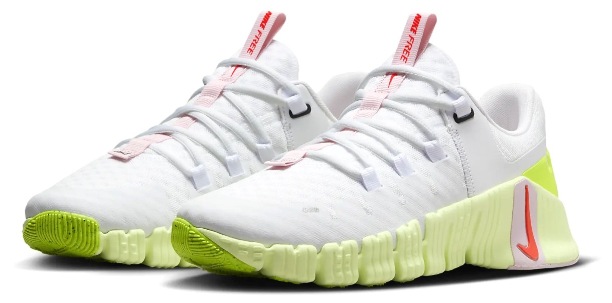 Adidași pentru dame Nike W Free Metcon 5 White/Barely Volt/Pink Foam/Bright Crimson, s.38.5