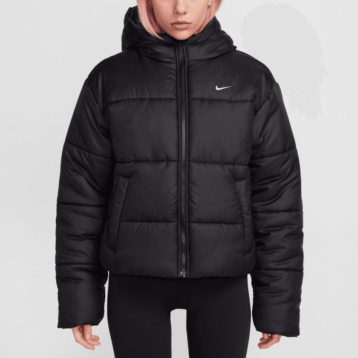 Женская куртка Nike W Nsw Classic Puffer Therma-Fit Loose Hooded Jacket Black/White, s.XS