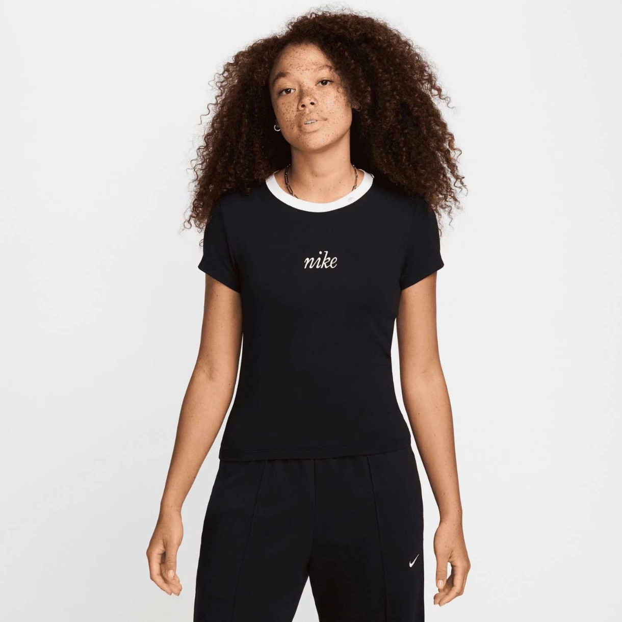 Женская футболка Nike W Nsw Nk Chll Knt Md Crp Wrs Black/White, s.M