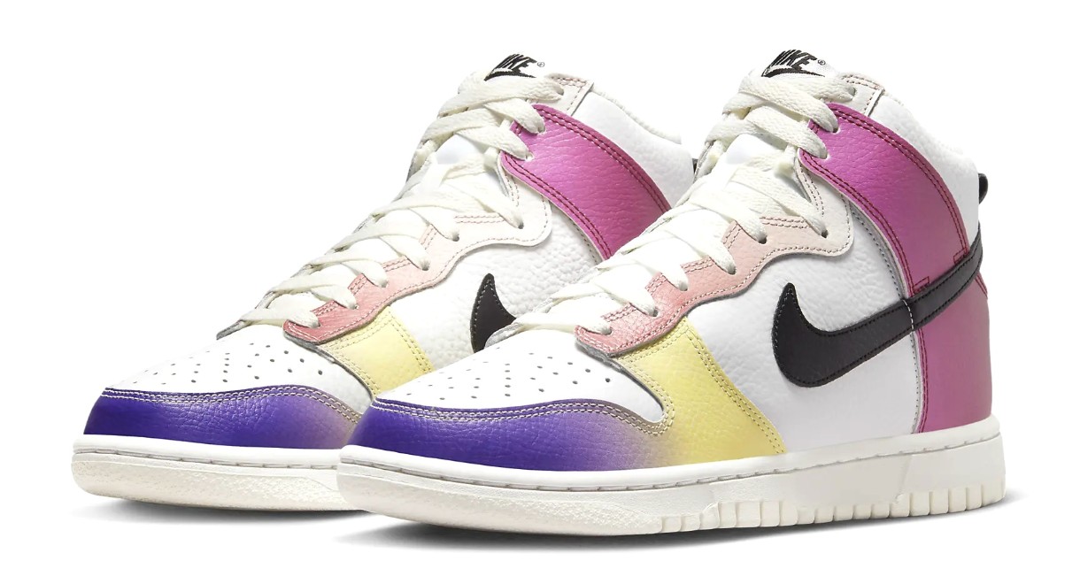 Bocanci pentru dame Nike Wmns Dunk High Summit White/Black/Team Red/Gym Red, s.41