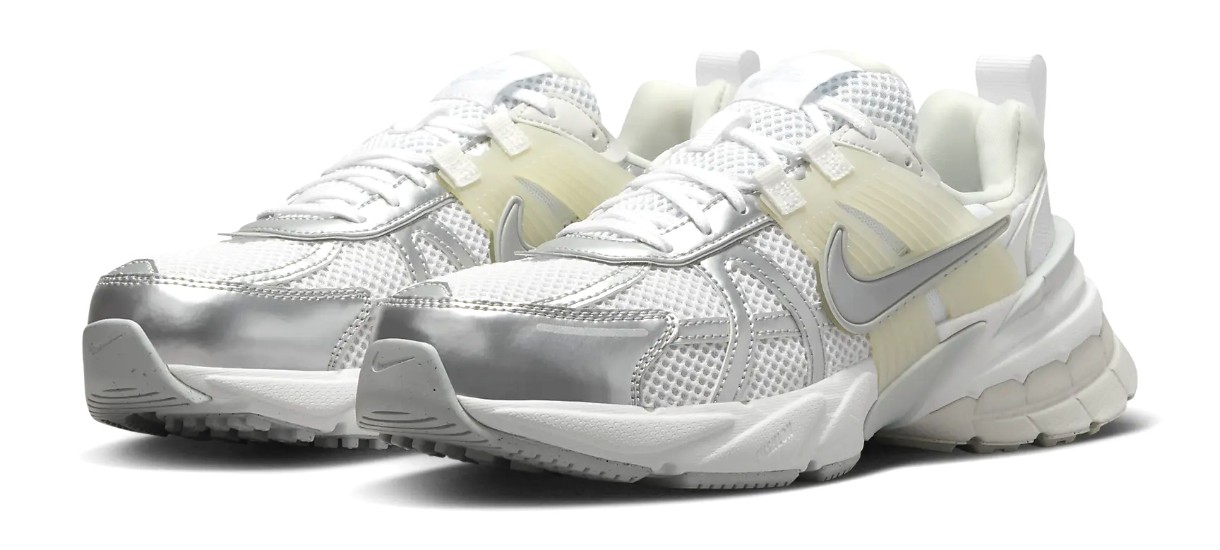 Кроссовки женские Nike W V2K Run White/Platinum Tint/Pure Platinum/Metallic Silver, s.36.5