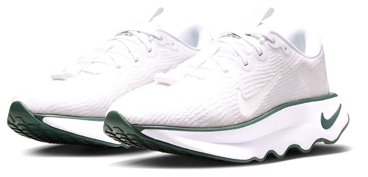 Кроссовки женские Nike Motiva White/Summit White/Vintage Green, s.38.5