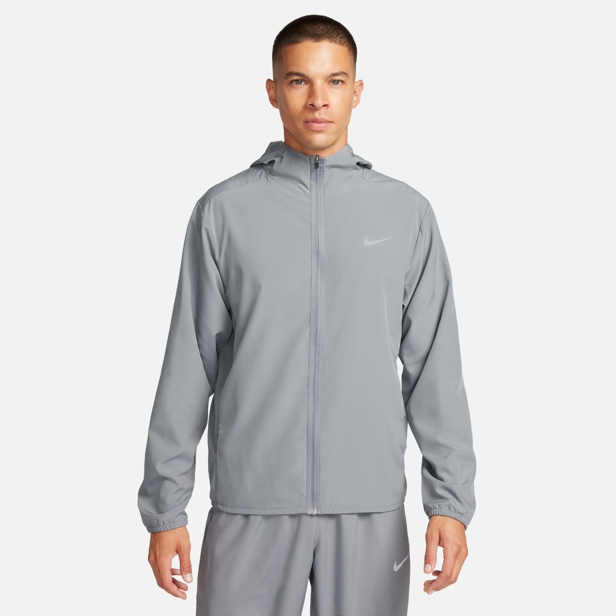 Мужская ветровка Nike M Nk Df Form Hd Jkt Smoke Grey, s.S
