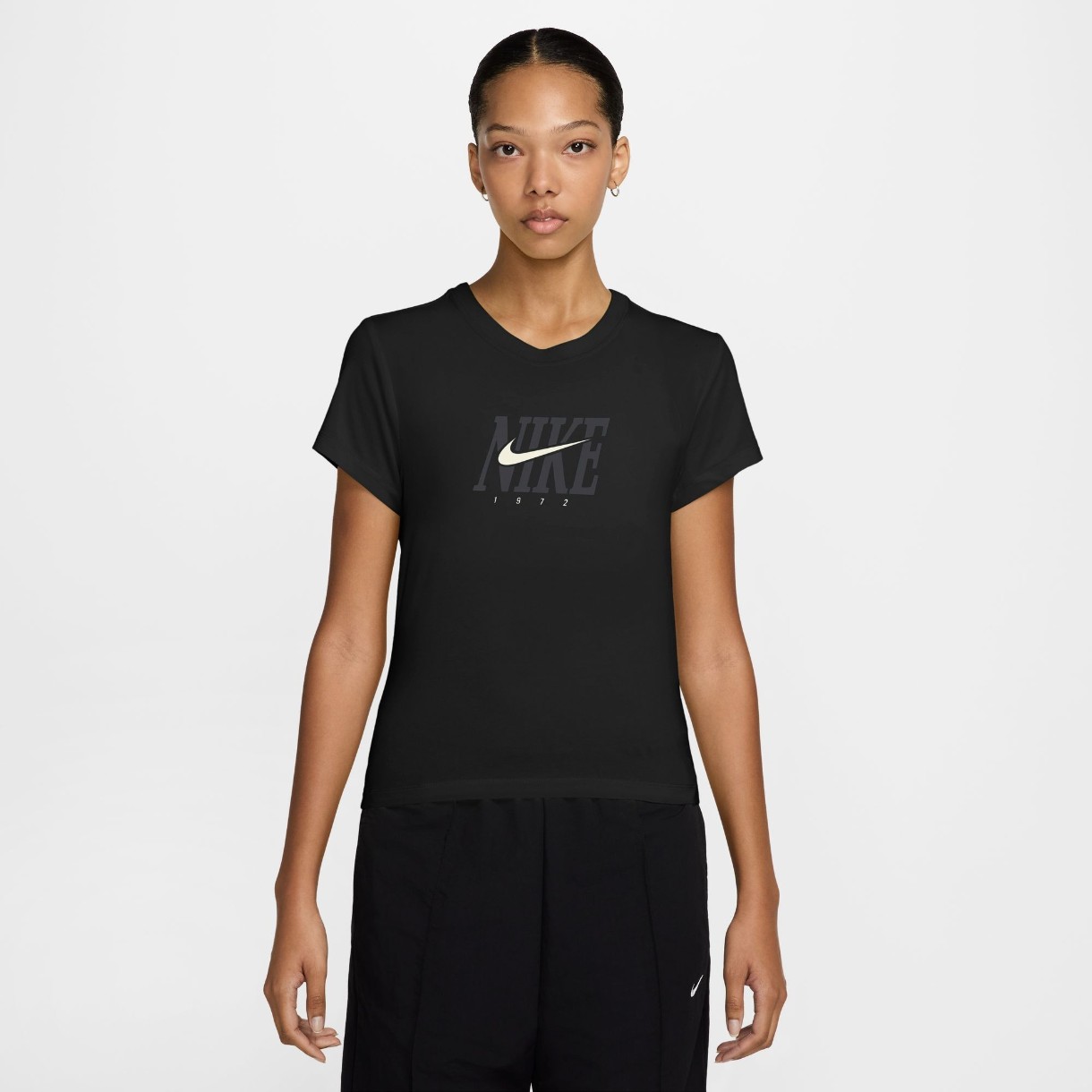 Tricou de dame Nike W Nsw Ss Slim Tee Pnx Grx Black, s.L