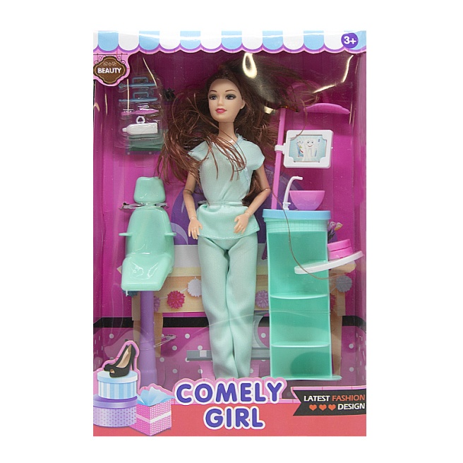 Păpușa New World Comely Girl (CH5074)