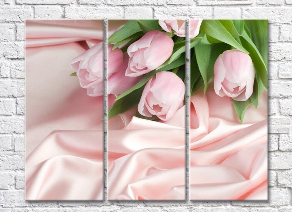 Картина Rainbow Delicate tulips on pink silk (500458)