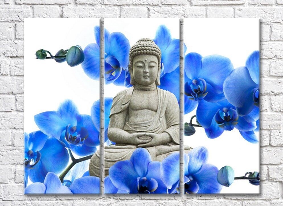 Pictură Gallerix Buddha statue among blue orchid branches (500673)
