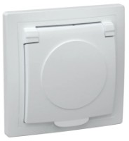 Розетка IEK ERK15-K01-16-DM