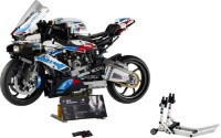 Конструктор Lego Technic: BMW M 1000 RR (42130)
