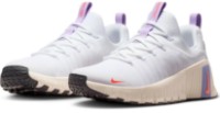 Adidași pentru dame Nike Free Metcon 6 White/Violet Mist/Chalk/Hot, s.39
