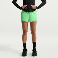 Pantaloni scurți dame Nike Swift Dri-FIT 2-in-1 Illusion Green/Reflective Silver, s.S