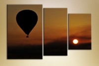 Картина Magic Color Triptych, Balloon over the desert (2658912)