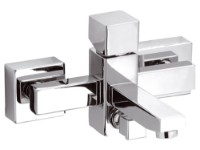 Смеситель для ванны Remer Square S052