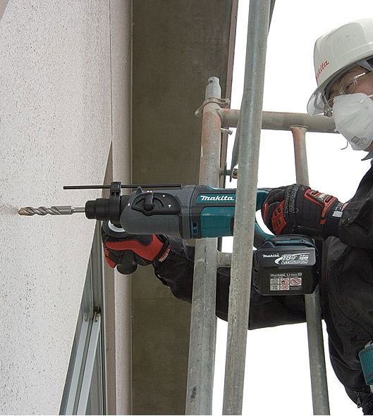 Перфоратор Makita DHR241Z