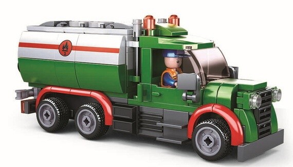 Конструктор Sluban Town Tanker (B0878)