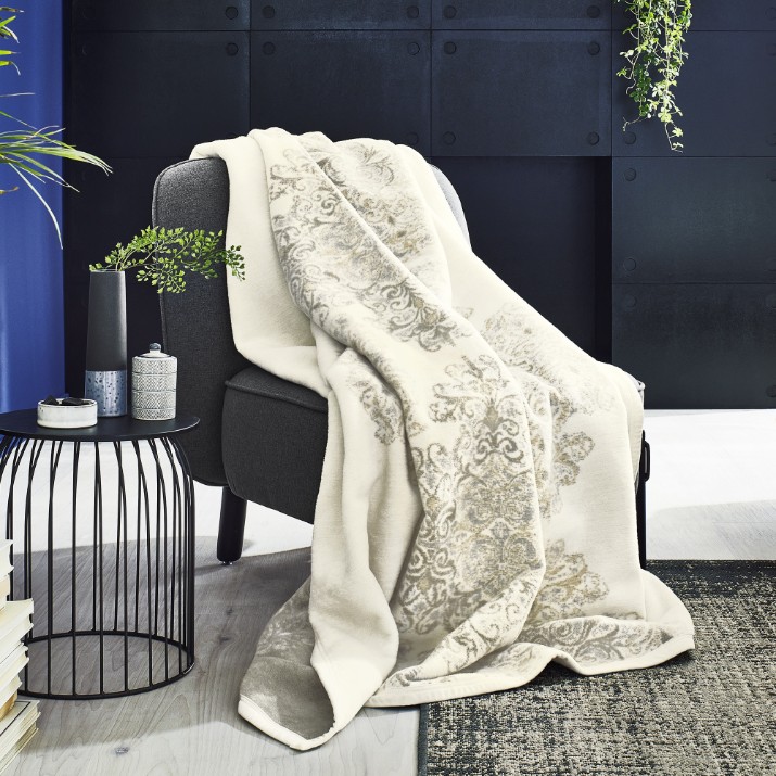 Плед IBENA Jacquard Bagheria 150x200cm Champagner