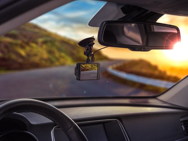Înregistrator video auto Ugo Dash Cam Ranger DC100
