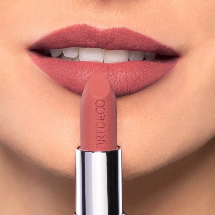 Ruj de buze Artdeco High Performance Lipstick 724