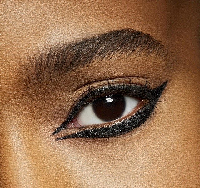 Eyeliner pentru ochi MAC Liquidlast Liner Point Black