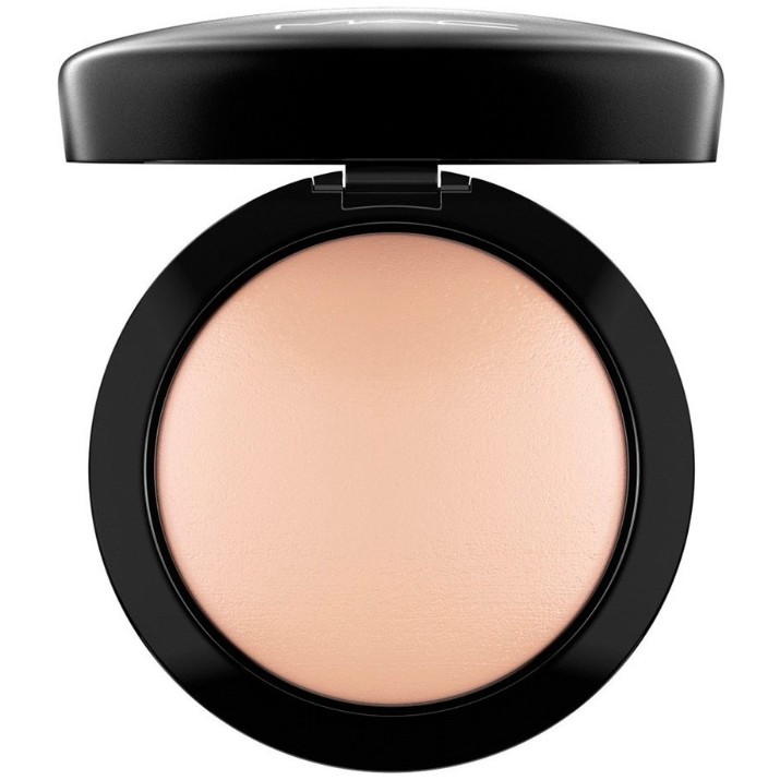 Pudra pentru față MAC Mineralize Skinfinish Natural Light Plus