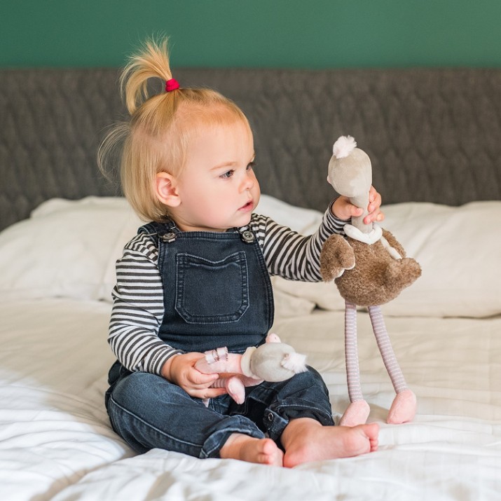 Jucărie de pluș BabyOno Ostrich Mcknox Family (1446)