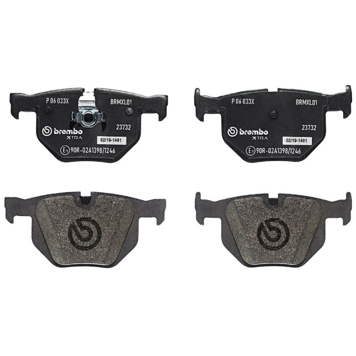 Комплект тормозных колодок Brembo P 06 033