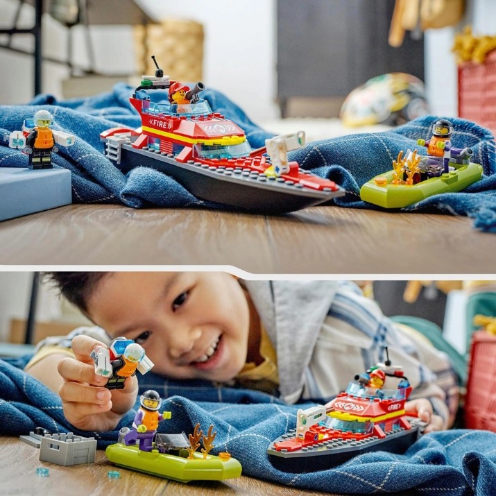 Set de construcție Lego City: Fire Rescue Boat (60373)