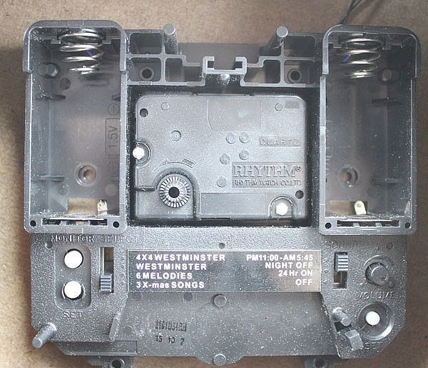 Настенные часы Rhythm CMJ504NR06