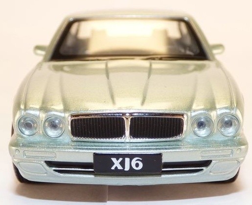 Mașină Tayumo Jaguar XJ6 Seafrost (36100021)