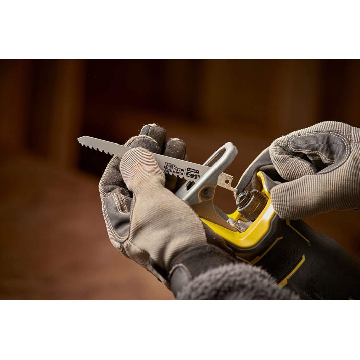 Fierăstrău sabie Stanley SFMCS310B-XJ