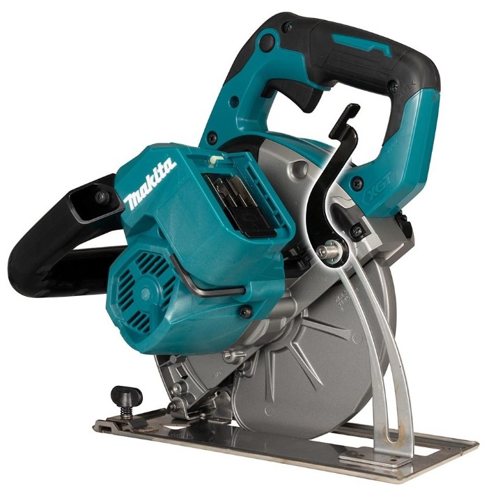 Дисковая пила Makita CS002GZ