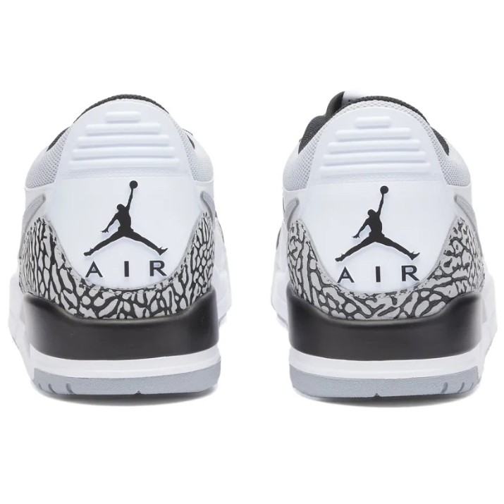 Adidași pentru bărbați Nike Air Jordan Legacy 312 Low Black/Valor Blue/University Red/Wolf Gray, s.42