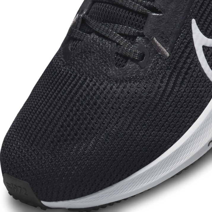 Кроссовки женские Nike W Air Zoom Pegasus 40 Black/Iron Grey/White, s.40.5