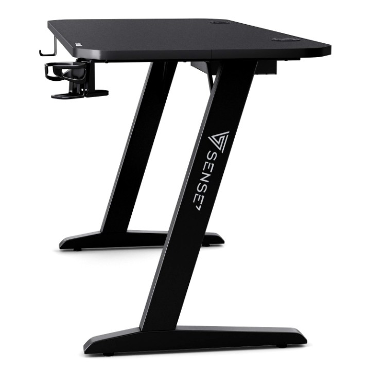 Геймерский стол Sense7 Nomad Basic 140x60cm