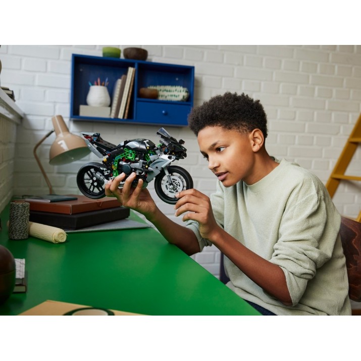 Конструктор Lego Technic: Kawasaki Ninja H2R Motorcycle (42170)