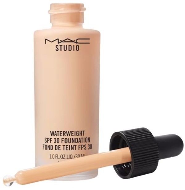 Fond de ten pentru față MAC Studio Waterweight NC25 30ml