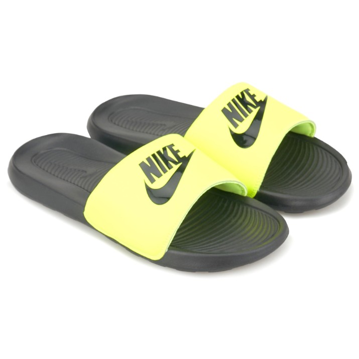 Шлёпанцы мужские Nike Victori One Slide Black/Volt, s.47.5