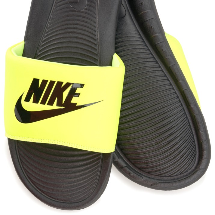 Шлёпанцы мужские Nike Victori One Slide Black/Volt, s.47.5