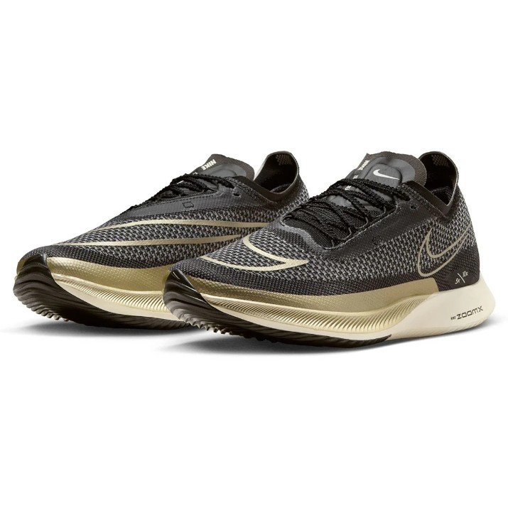 Кроссовки мужские Nike M Zoomx Streakfly Black/White/Sail/Metallic Gold Grain, s.42.5