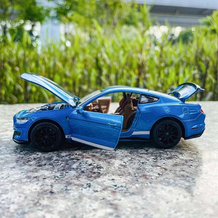 Машина MSZ Ford Shelby GT350 (68441M)