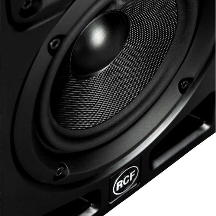 Колонка RCF Ayra Pro5