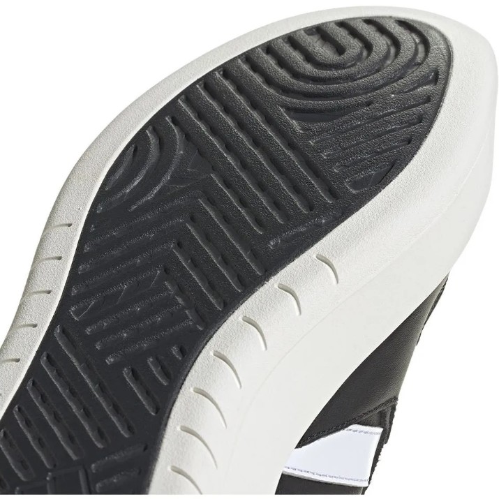 Ghete pentru bărbați Adidas Court 24 Core Black/Cloud White/Carbon, s.40