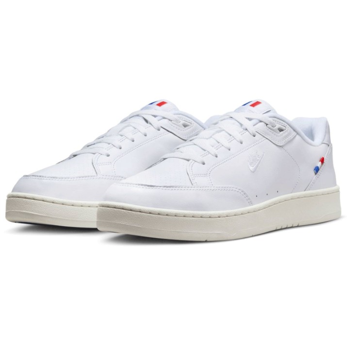 Ghete pentru bărbați Nike Grandstand II Pinnacle White/Sail/Hyper Cobalt, s.46