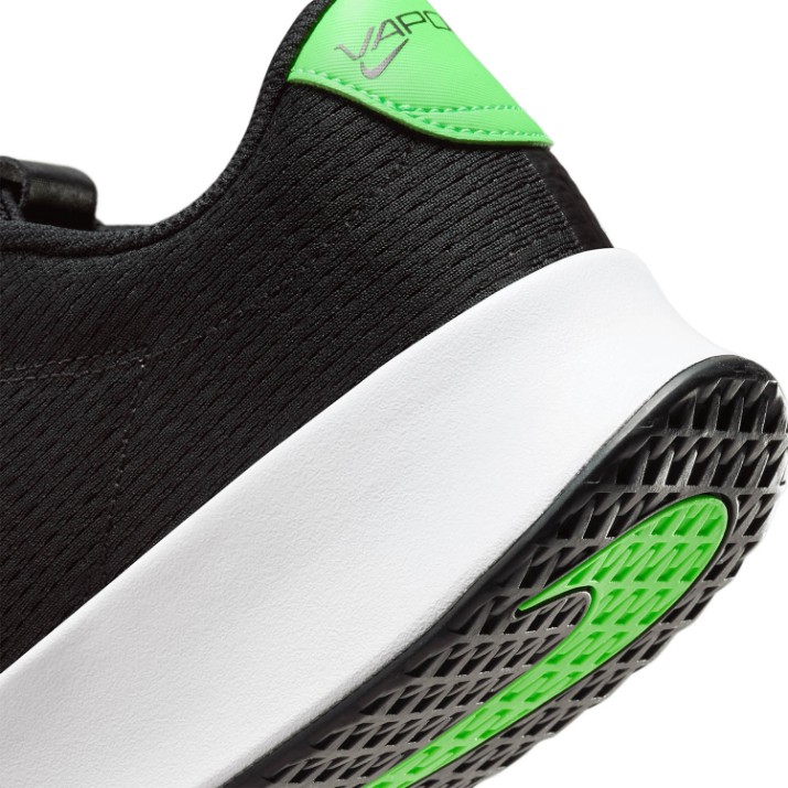 Кроссовки мужские Nike M Vapor Lite 2 Hc Black/White/Poison Green, s.47