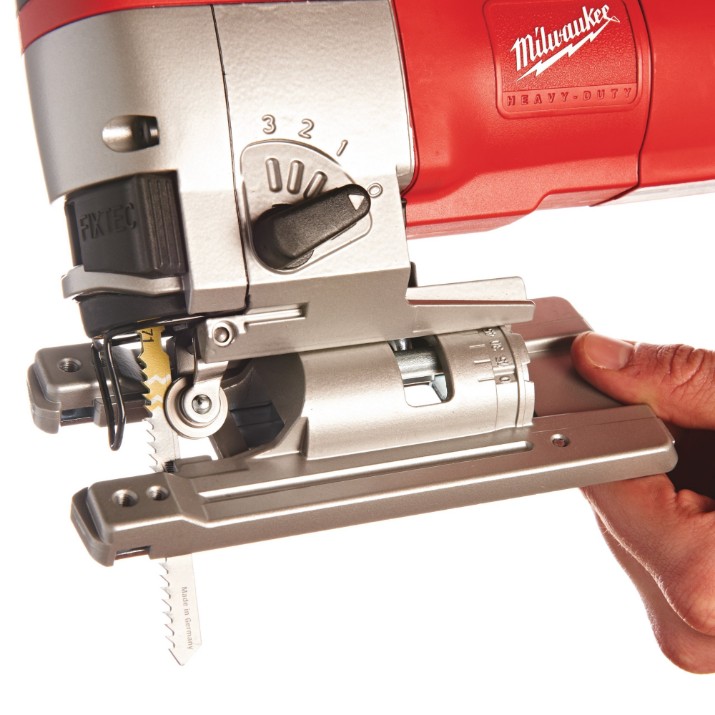 Электролобзик Milwaukee JSPE135TX (4933381230)