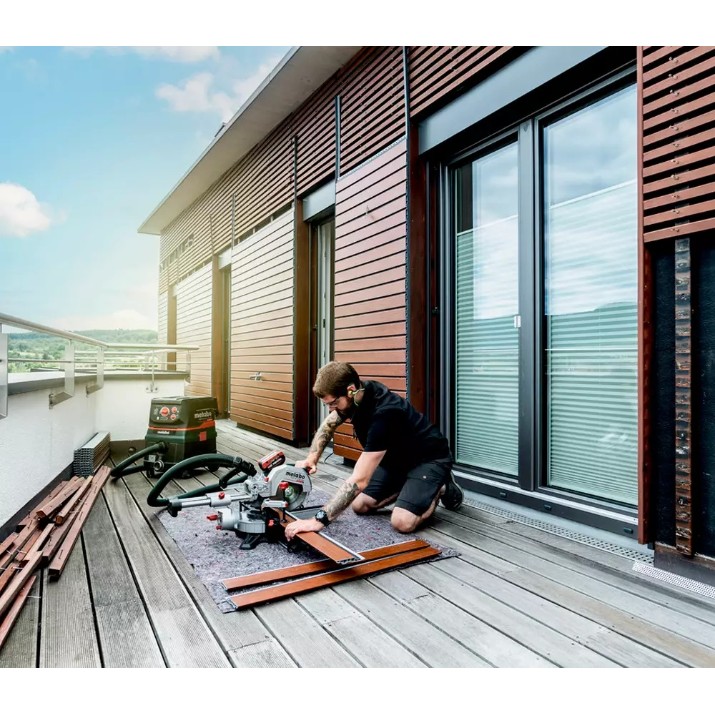 Торцовочная пила Metabo KGS18 LTX BL 216 (614216920)